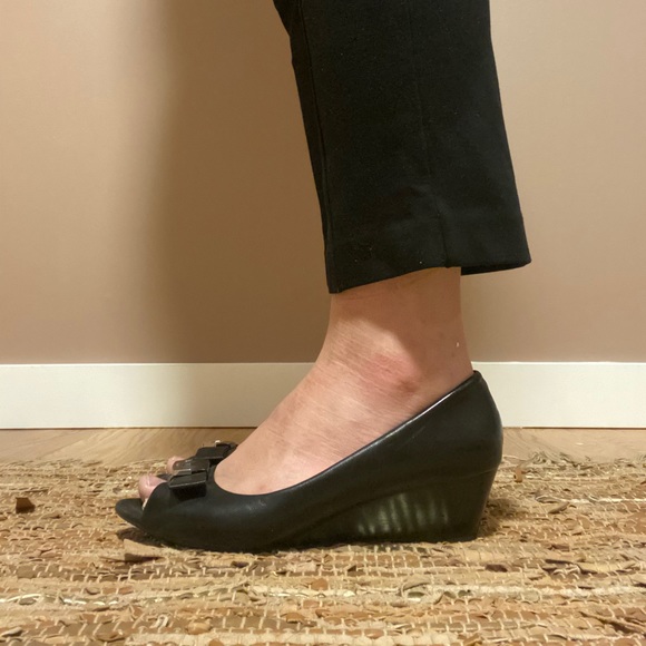 GEOX Open Toed Wedge Heel (size 39.5) - Picture 3 of 9